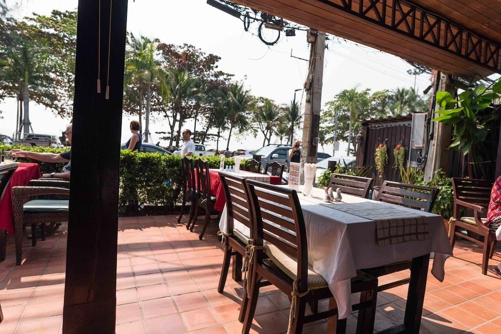 Jomtien Boathouse Hotel Pattaya Luaran gambar