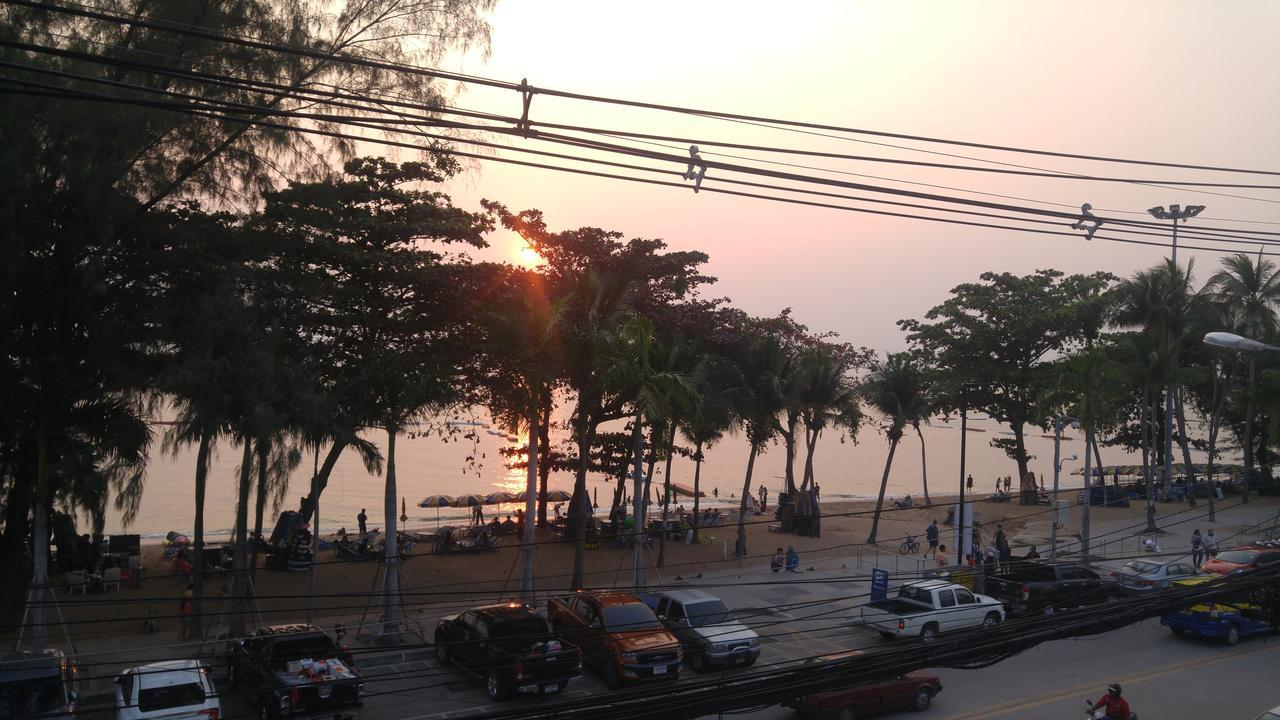 Jomtien Boathouse Hotel Pattaya Luaran gambar